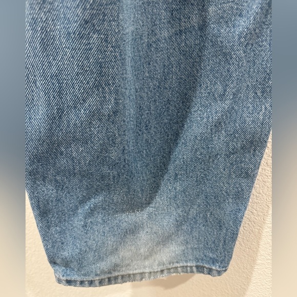 L.L. Bean Relaxed Fit Light Blue Wash Worn-In Distressed Jeans Size 44x29 - Picture 14 of 16
